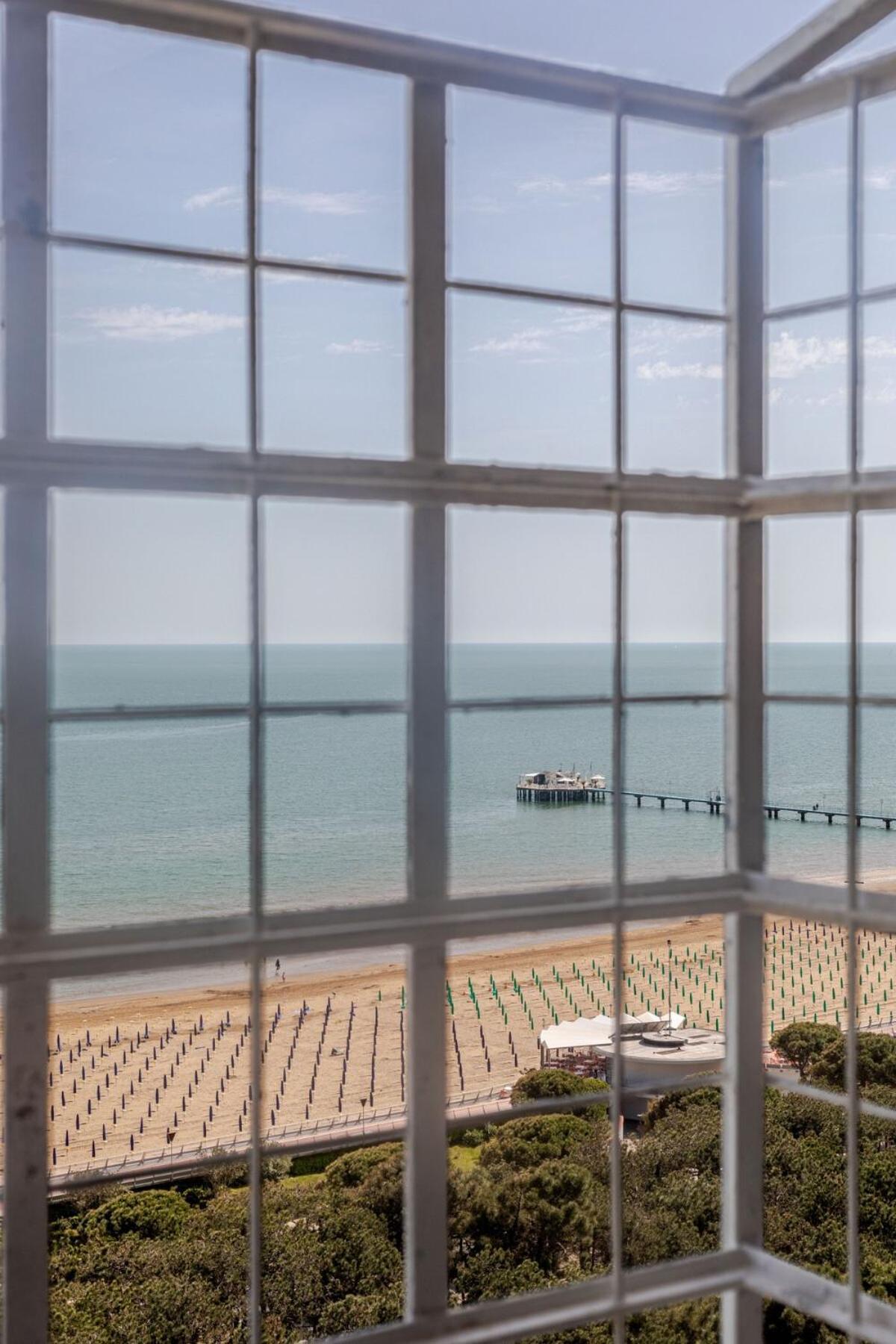Апартаменты Skyline Lignano Линьяно-Саббьядоро Экстерьер фото